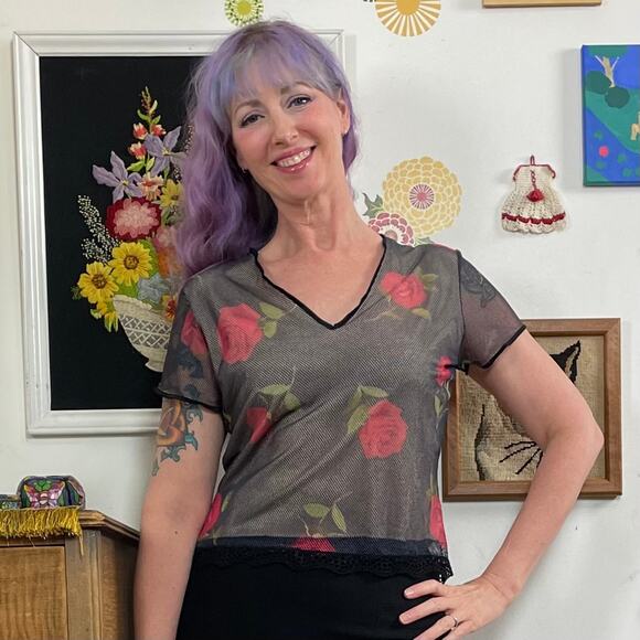 Vintage Rose Print Mesh Tee, 1990s Black & Red Fishnet Top by Hanky Panky, Sz L - Picture 5 of 15